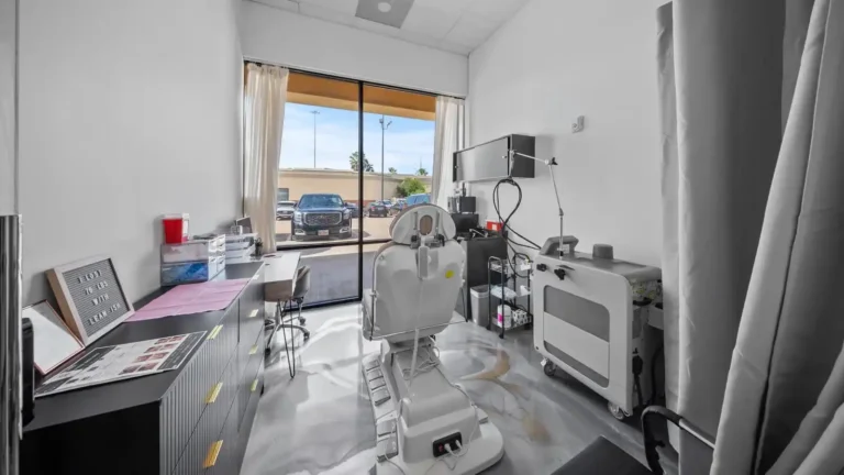 leasing spire salon suites