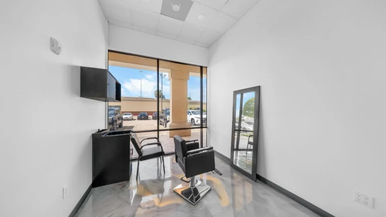 rental salon suites